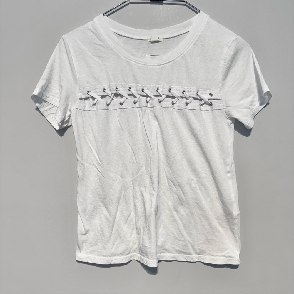 🛍️4 for 20$ / Garage Short Sleeve Top with Lace Detail / White / XS